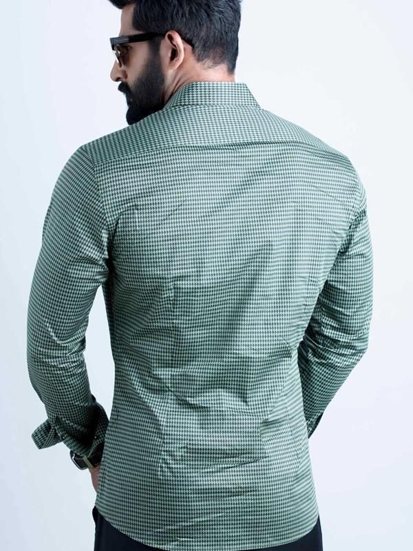 Headhunter Green Printed Full sleeve single cuff Slim Fit  Blended Shirt