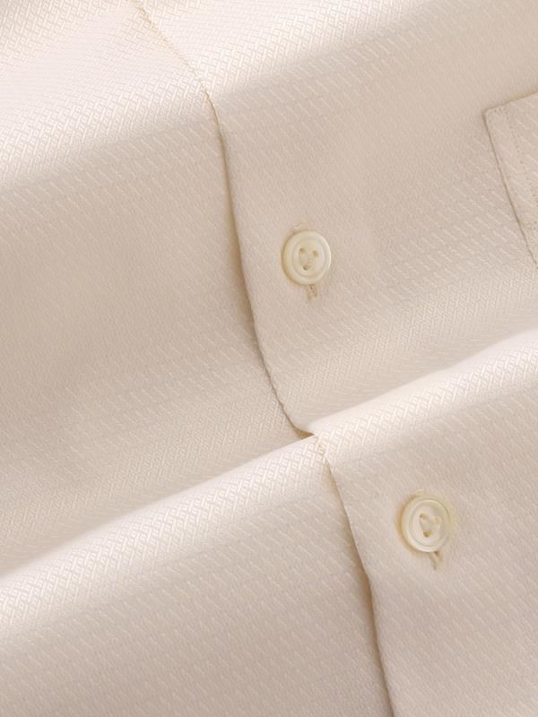 Tramonti Cream Solid Full sleeve single cuff Tailored Fit Classic Formal Cotton Shirt