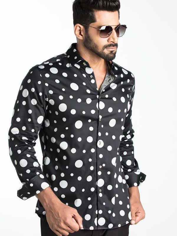 Hawtin Black Printed Full sleeve single cuff Slim Fit  Blended Shirt