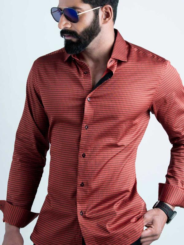 Headhunter Red Printed Full sleeve single cuff Slim Fit  Blended Shirt