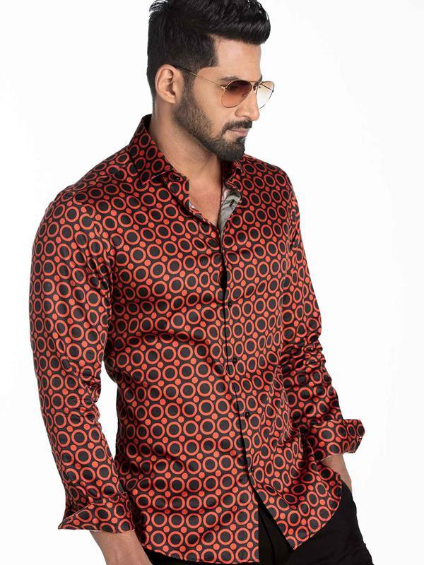 Schulz Red Printed Full sleeve single cuff Slim Fit  Blended Shirt