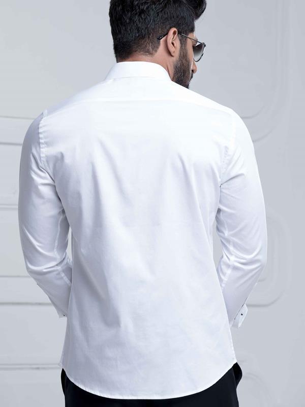 Wake White Solid Full sleeve single cuff Slim Fit  Blended Shirt