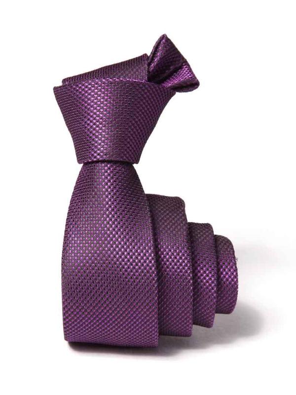 ZT-224 Structure Solid Aubergien Polyester Tie